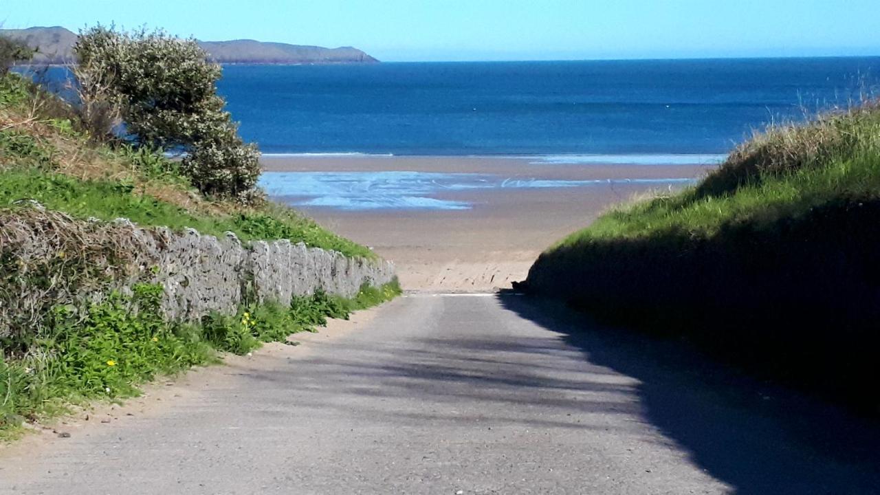 A Beach Holiday In Pembrokeshire Exteriör bild