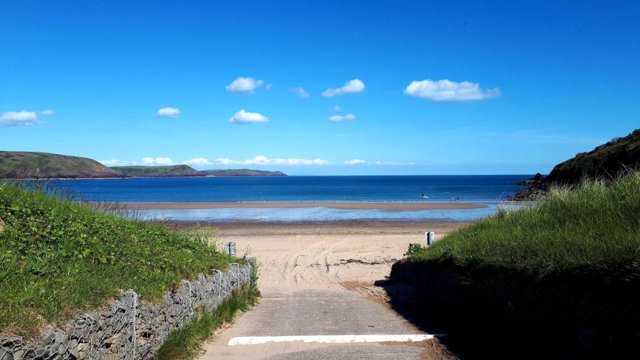 A Beach Holiday In Pembrokeshire Exteriör bild