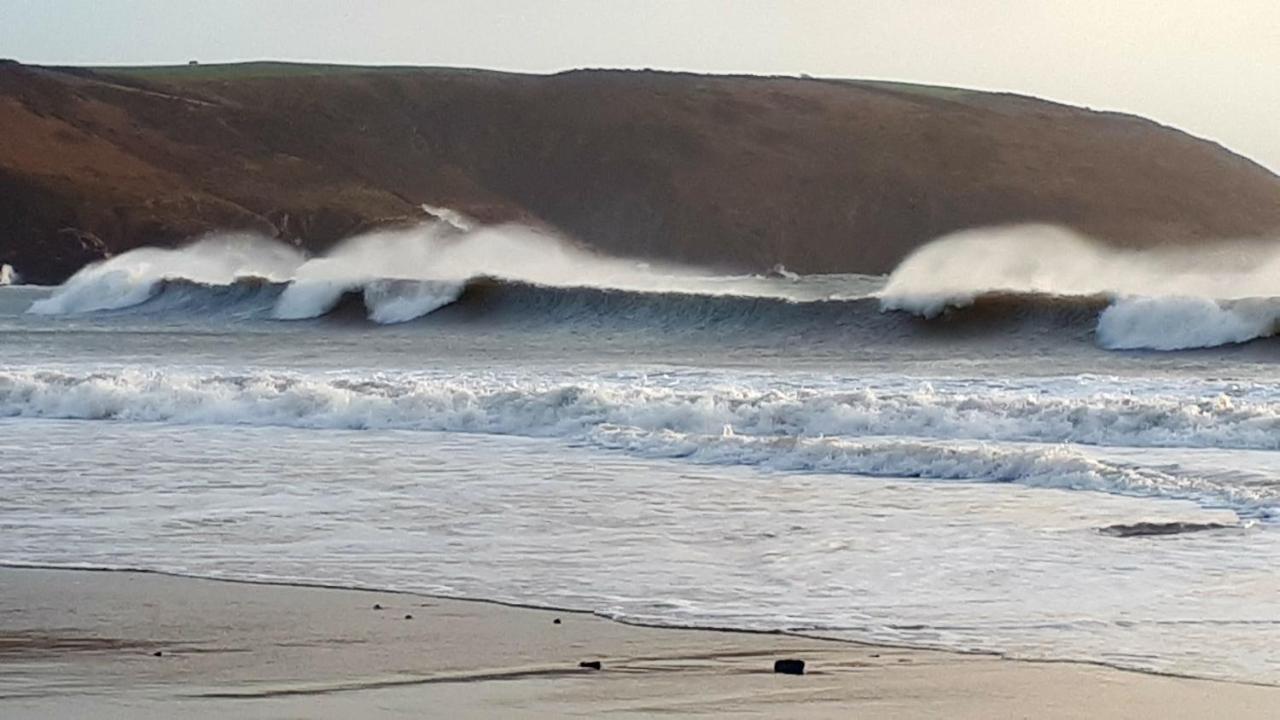 A Beach Holiday In Pembrokeshire Exteriör bild
