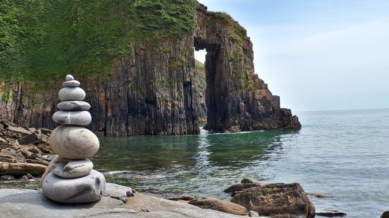 A Beach Holiday In Pembrokeshire Exteriör bild